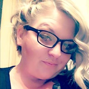 Meet your Posher, Jaclyn